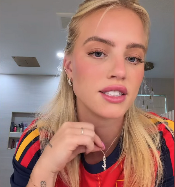 Social media influencer on Instagram, Facebook and TIkTok wearing and loving Written In Gold handwritten jewelry.  Real customer, real testimonial.  Five star review.
